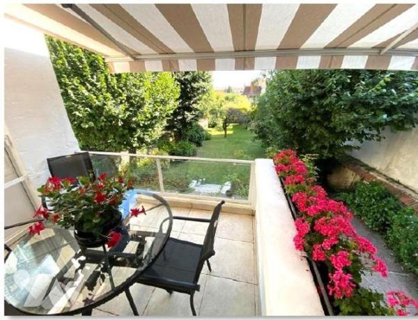 Maison de caractère 1930-11 pièces-325 m2-jardin plein SUD-garage
