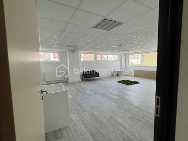 Bureau de 730 m²