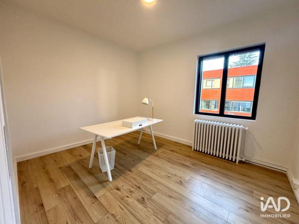 Location bureaux 13 m² Champagne-au-Mont-d'Or