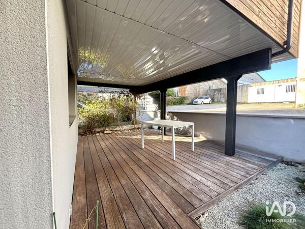 Location bureaux 13 m² Champagne-au-Mont-d'Or