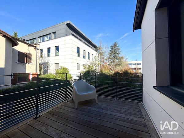 Location bureaux 13 m² Champagne-au-Mont-d'Or