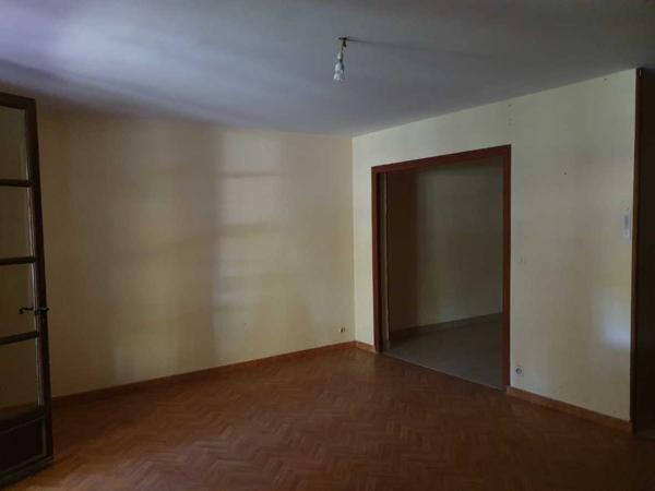 Immeuble - Les eyzies Immeuble de rapport avec local commercial et deux appartements