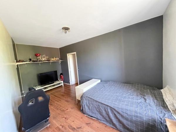 RARE SUR LE SECTEUR : Maison de bourg en pierre avec garage XXL , Camblanes et meynac RARE SUR LE SECTEUR : Maison de bourg en pierre avec garage XXL , Camblanes et meynac
