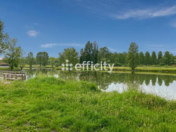 Maison
         4 pièces
        - 121 m² 245 000 € *