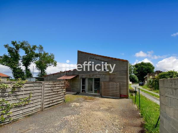 Maison
         4 pièces
        - 121 m² 245 000 € *