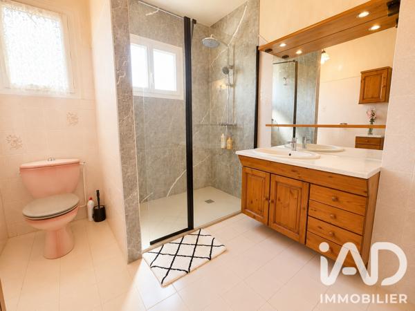 Maison à vendre 6 pièces 155 m² Morières-lès-Avignon