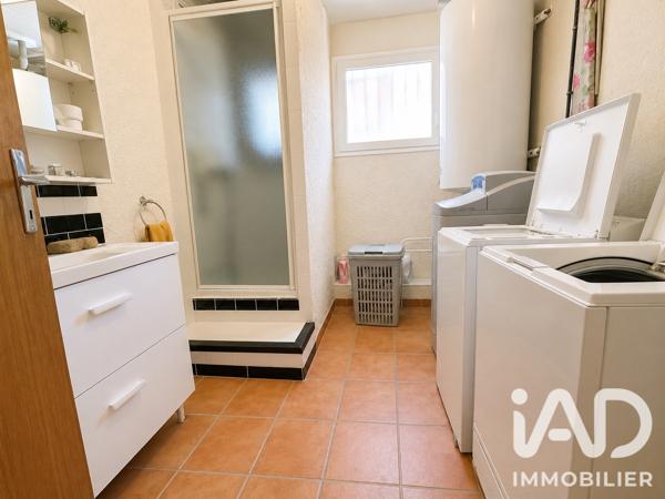 Maison à vendre 6 pièces 155 m² Morières-lès-Avignon