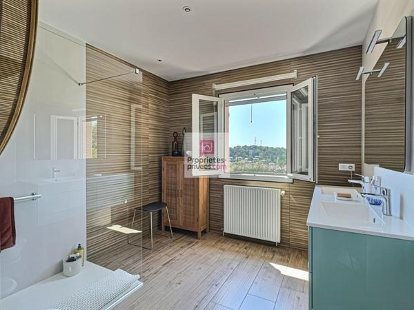 Maison Draguignan 6 pièce(s) 140 m2