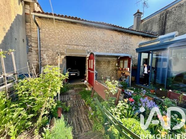 Maison à vendre 5 pièces 109 m² Poitiers