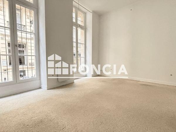 À vendre Local commercial 94 m² - Bordeaux 33000