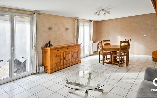 Maison à vendre    4 pièces • 90 m2 Pont-Sainte-Maxence