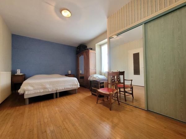 MAISON 5 PIÈCES 190 M2