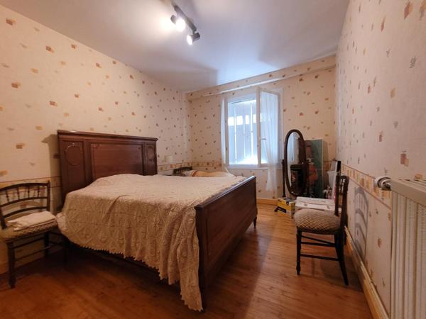 MAISON 5 PIÈCES 190 M2