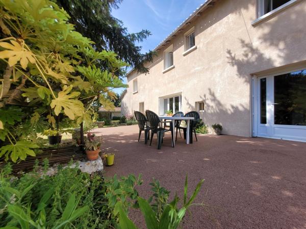 MAISON 5 PIÈCES 190 M2
