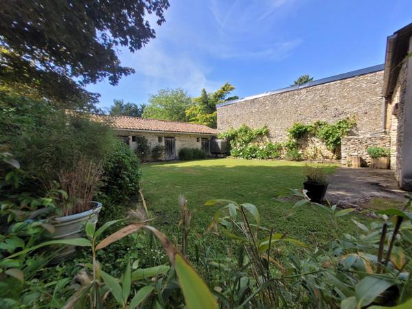 MAISON 5 PIÈCES 190 M2