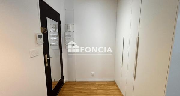 Location Studio meublé 29.69 m² - Sceaux 92330