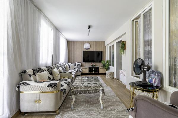 Immeuble
        
        - 240 m² Exclusivité