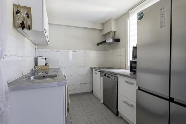 Immeuble
        
        - 240 m² Exclusivité