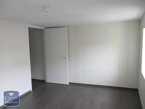 Appartement à louer 3 pièces 93.95m²