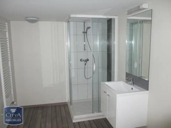 Appartement à louer 3 pièces 93.95m²