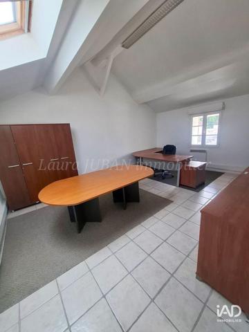 Location bureaux 52 m² Varennes-sur-Seine