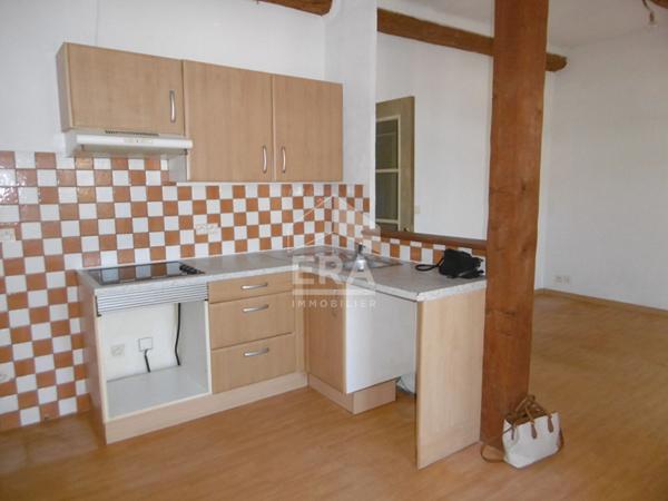 Maison divisée en 3 appartements avec Jardin, terrasse et garage