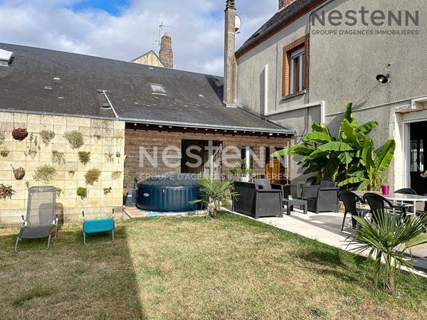 Maison familiale 173 m² en plein centre d'Herbault, proche écoles & commerces. 4 chambres, jardin sans vis-à-vis, grange et grenier aménageable.