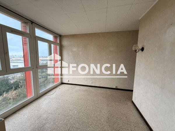 Location Appartement 4 pièces 77.35 m² - RUE ADJUDANT CHEF CHAMPION Salon De Provence 13300