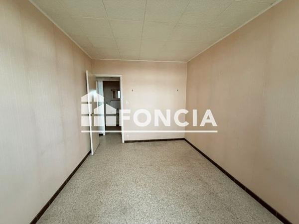 Location Appartement 4 pièces 77.35 m² - RUE ADJUDANT CHEF CHAMPION Salon De Provence 13300