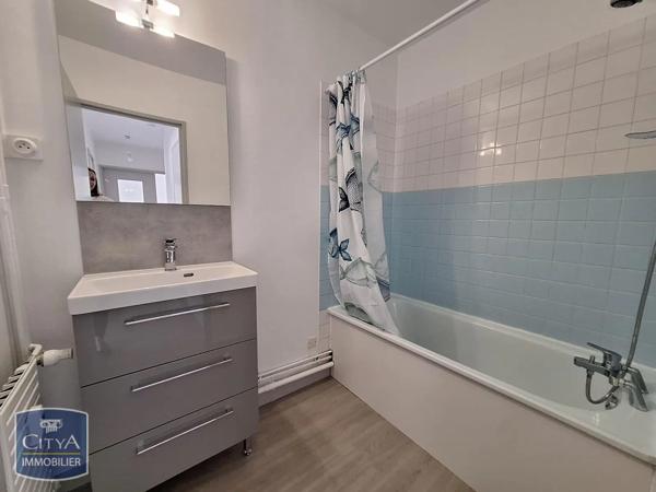 Appartement à louer 2 pièces 53.28m² Limoges (87000)