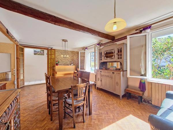 Maison familiale 7 pièces, 2 appartements et local professionnel – À 10 minutes à pied de l’océan SAINT JEAN DE LUZ (64)