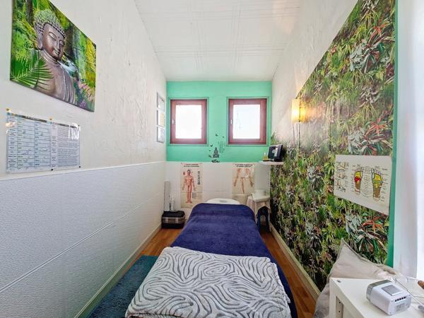 Maison familiale 7 pièces, 2 appartements et local professionnel – À 10 minutes à pied de l’océan SAINT JEAN DE LUZ (64)