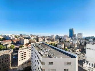 Location appartement 2 pièces 44 m² Marseille 3