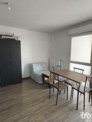 Location appartement 2 pièces 44 m² Marseille 3