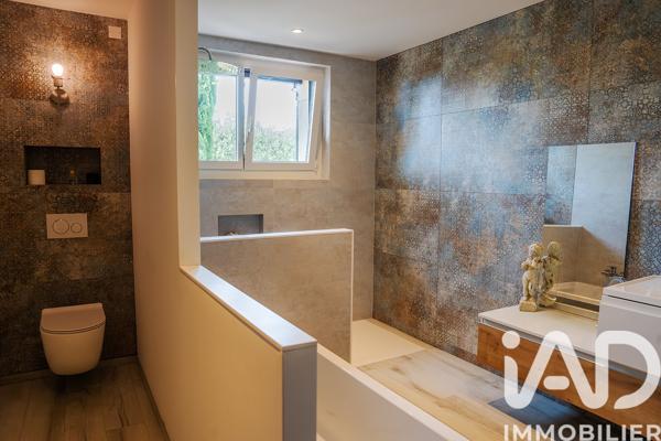Maison à vendre 12 pièces 330 m² Volx