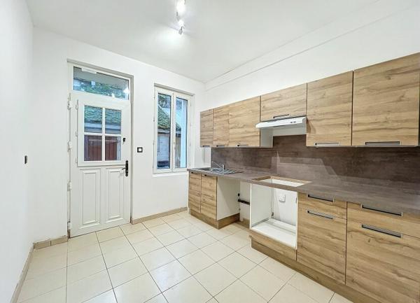 Maison à louer    3 pièces • 48,33 m2 Jouy-le-Châtel