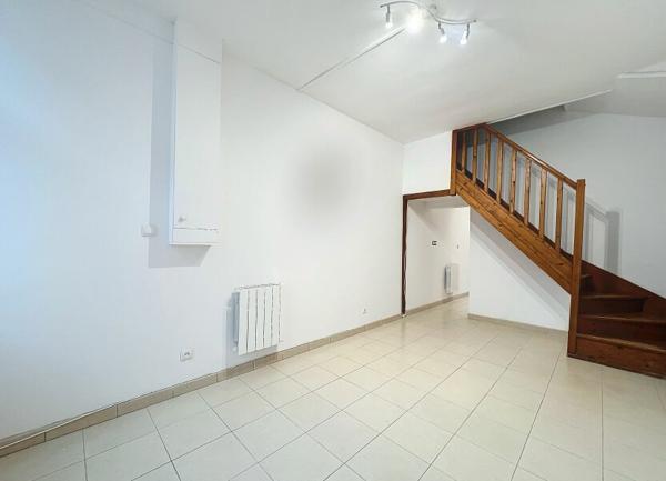 Maison à louer    3 pièces • 48,33 m2 Jouy-le-Châtel