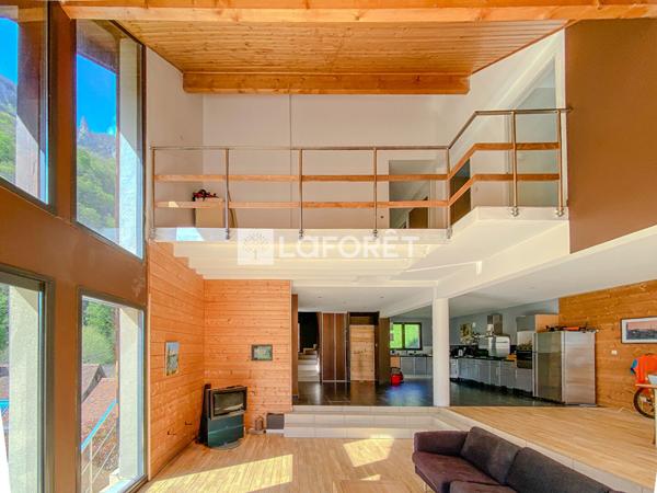 Achat maison près de PROVEYSIEUX - 5 pièce(s) - 160 m² - 430 000 €