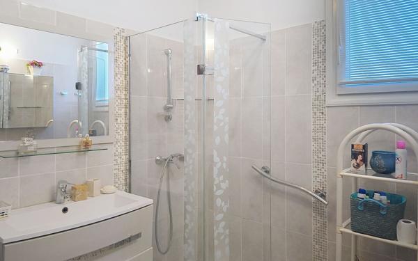 Maison à vendre    6 pièces • 140 m2 Sorgues