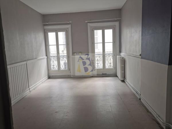 Location appartement Angouleme (16000), 63.00m² avec 3 pièce(s) dont 2 chambre(s). Agence Allard Brimeaud
