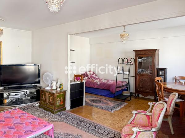 Appartement
         3 pièces
        - 70 m² Exclusivité 550 000 € *