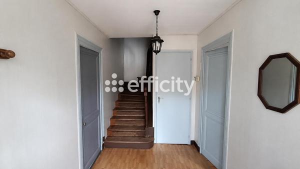 Maison
         5 pièces
        - 135 m² 134 500 € *