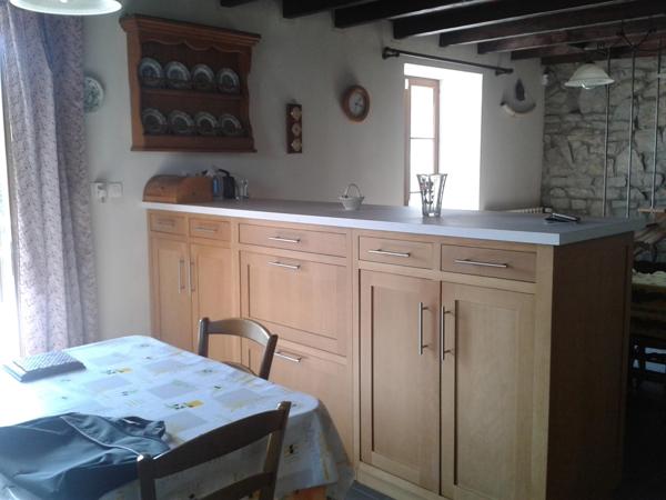 Une maison à usage d'habitation (ancienne ferme), avec aisances et dépendances,