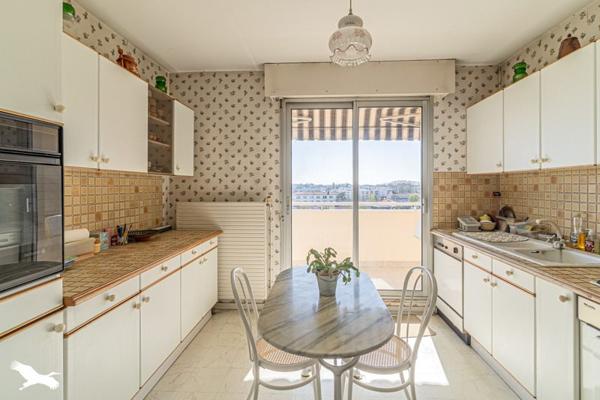 Appartement à vendre 296 000 € Bordeaux 5 p 93 m² DPE D