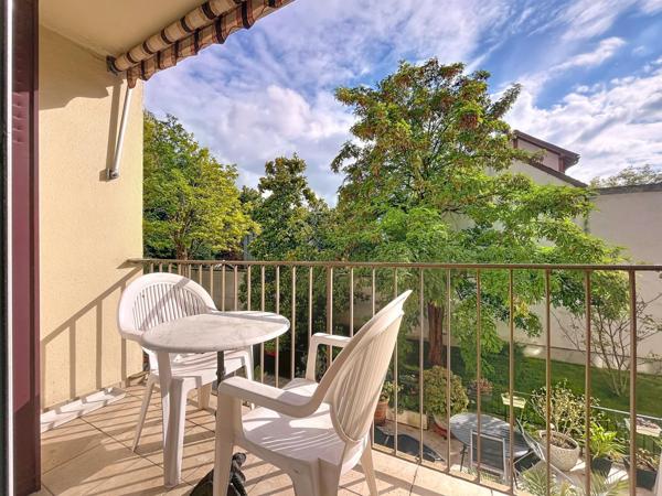 CENTRE-VILLE, UN APPARTEMENT DE 3 PIÈCES D'ENVIRON 67 M²,AVEC UN GRAND BALCON PLEIN SUD!