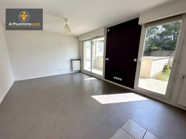 Location                                                      Appartement
                        
                     1 pièces                      30 m2                     à Eaubonne