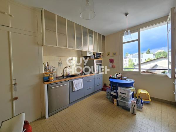 PAU 64000: centre ville T3 loué avec garage et cave