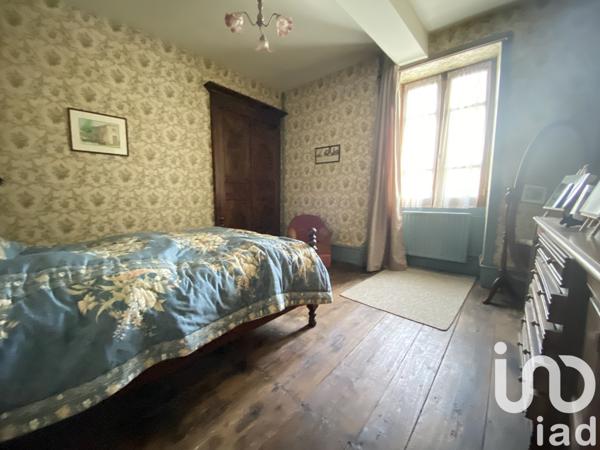 Maison à vendre 9 pièces 265 m² Javerlhac-et-la-Chapelle-Saint-Robert