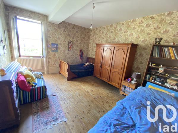 Maison à vendre 9 pièces 265 m² Javerlhac-et-la-Chapelle-Saint-Robert