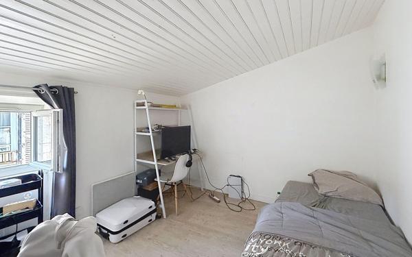 Immeuble à vendre    13 pièces •  La Rochelle